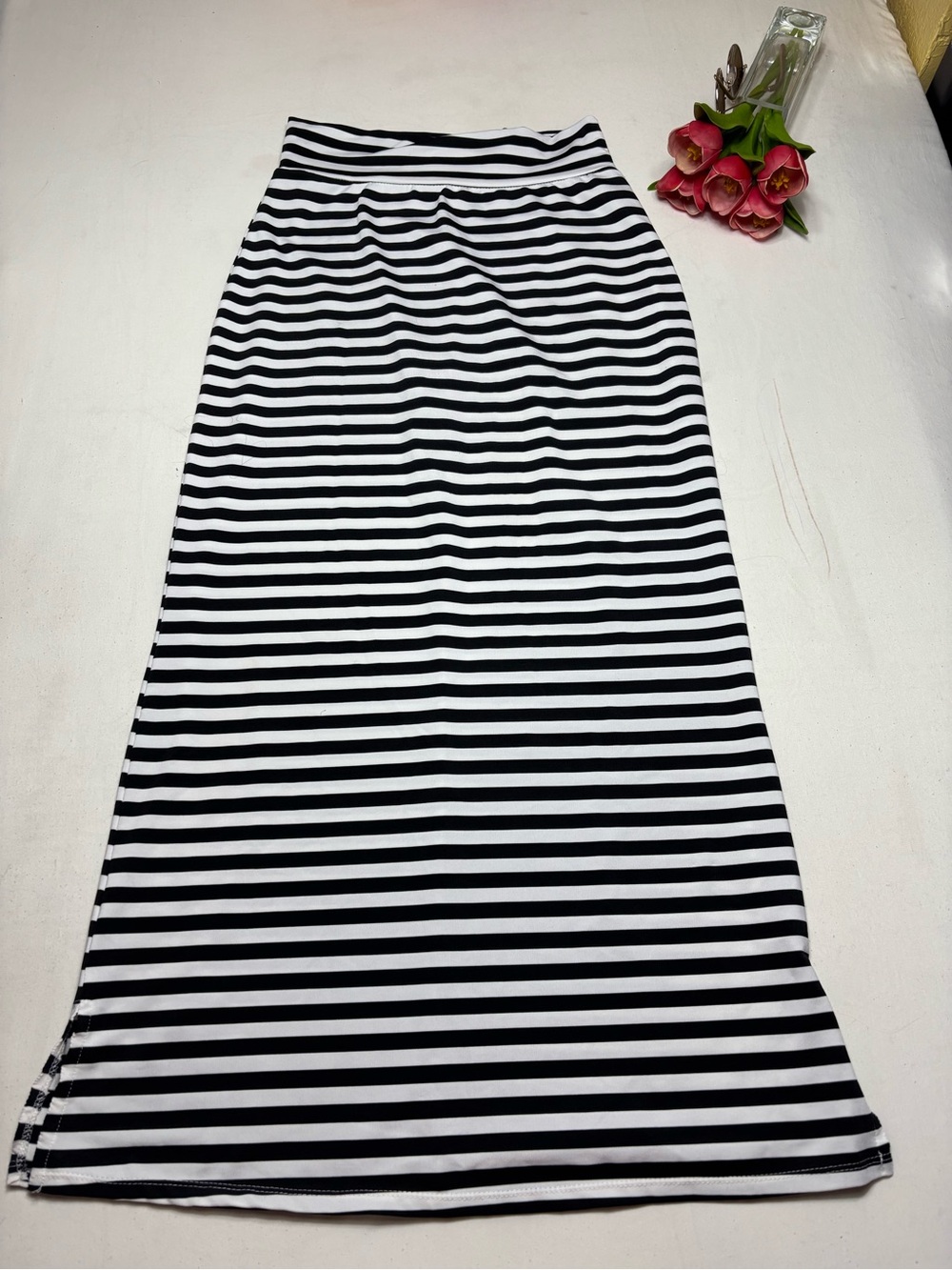 Jonathan Martin For Her Black&White Striped Maxi Skirt - Sz
S -casual long skirt
